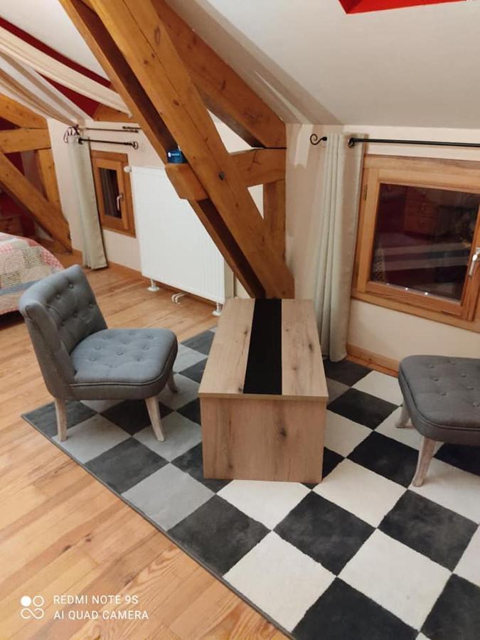 La Pierre Trouee Chambre D'Hotes Chateauneuf-de-Randon Bagian luar foto