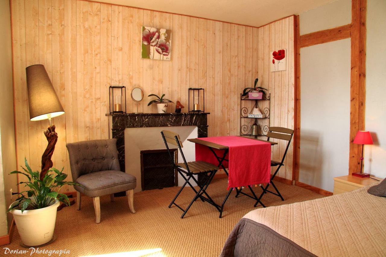 La Pierre Trouee Chambre D'Hotes Chateauneuf-de-Randon Bagian luar foto