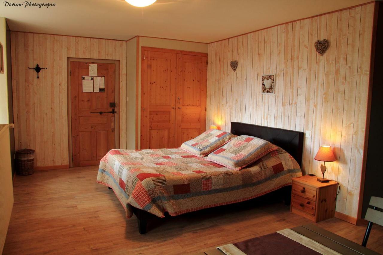 La Pierre Trouee Chambre D'Hotes Chateauneuf-de-Randon Bagian luar foto