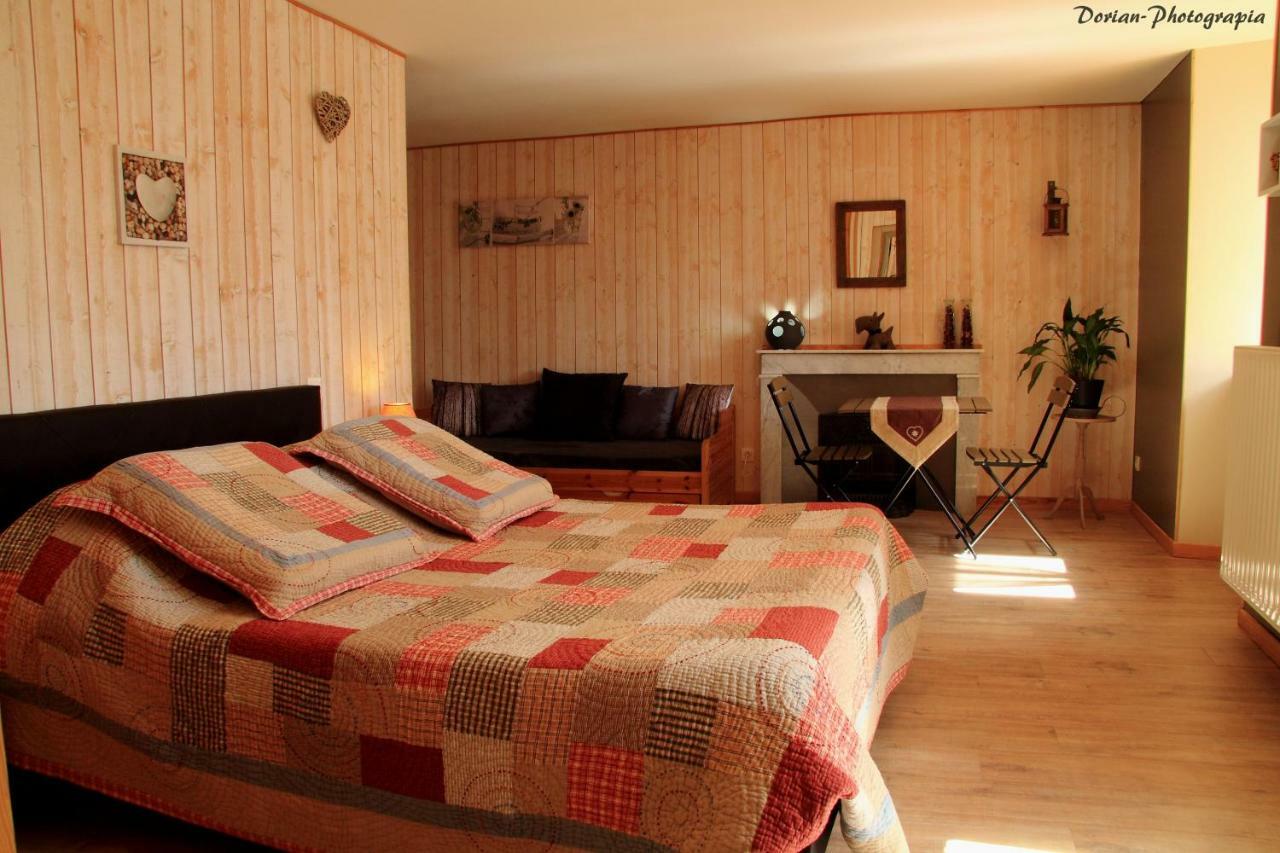 La Pierre Trouee Chambre D'Hotes Chateauneuf-de-Randon Bagian luar foto